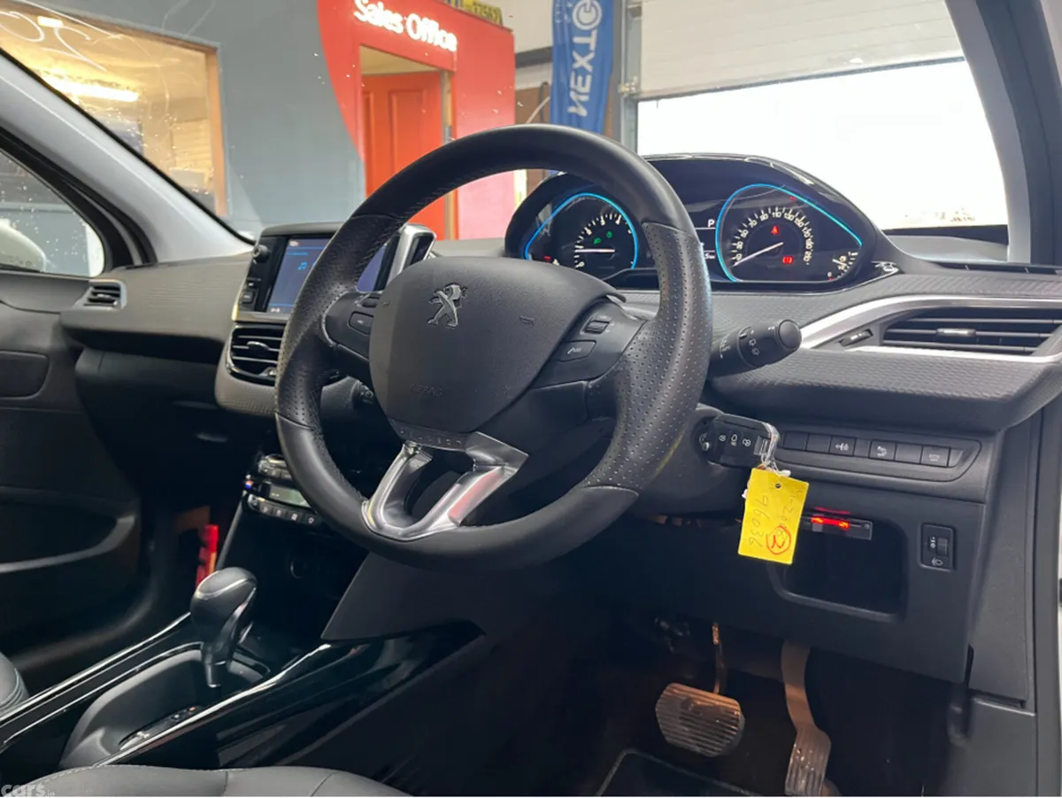 Peugeot 2008 SUV, Petrol, 2020, White