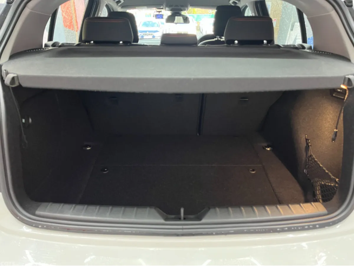 BMW 1-Series Hatchback, Diesel, 2017, White