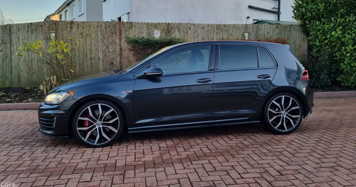 Volkswagen Golf Hatchback, Petrol, 2014, Grey