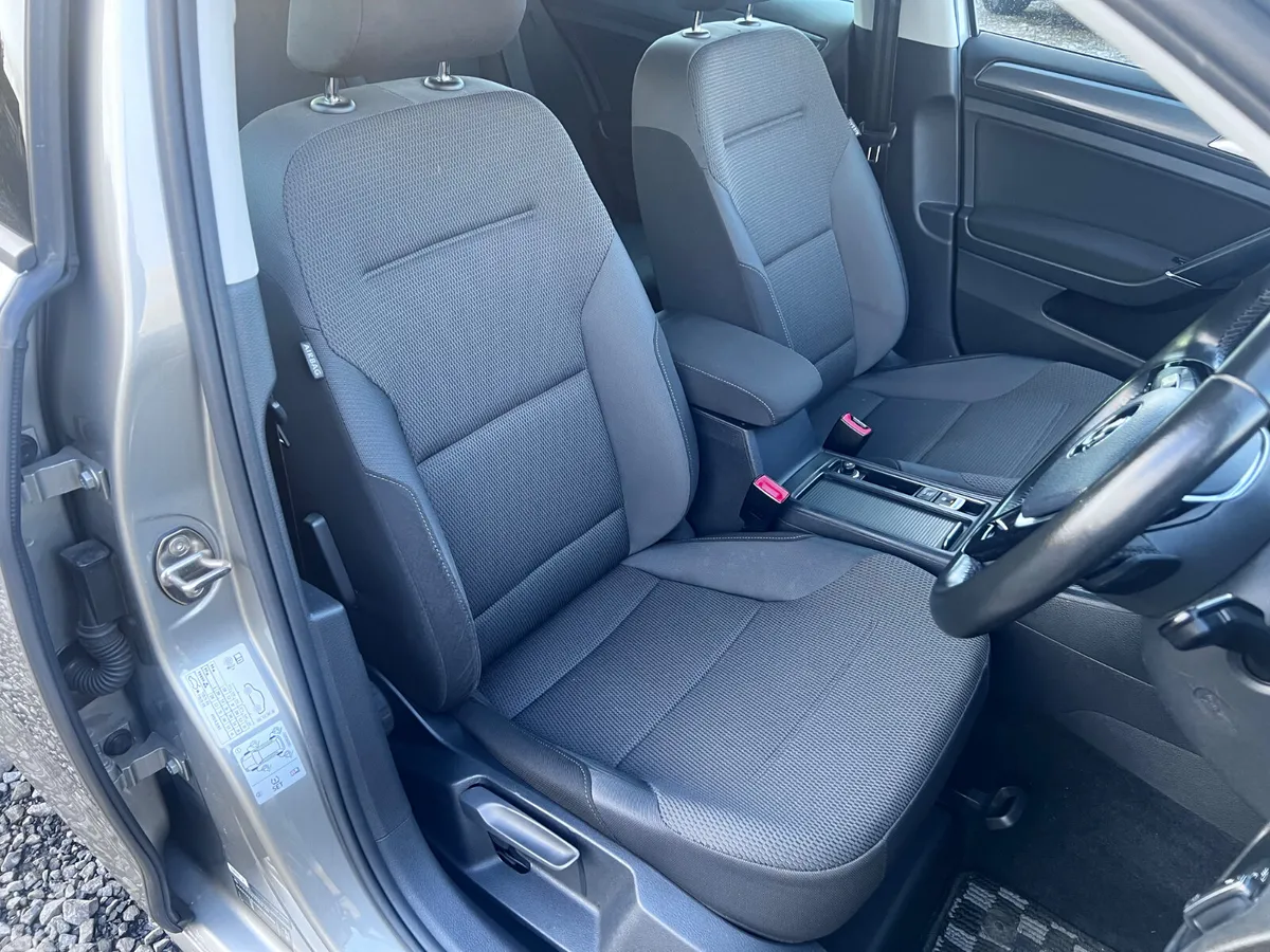 Volkswagen Golf Hatchback, Petrol, 2017, White