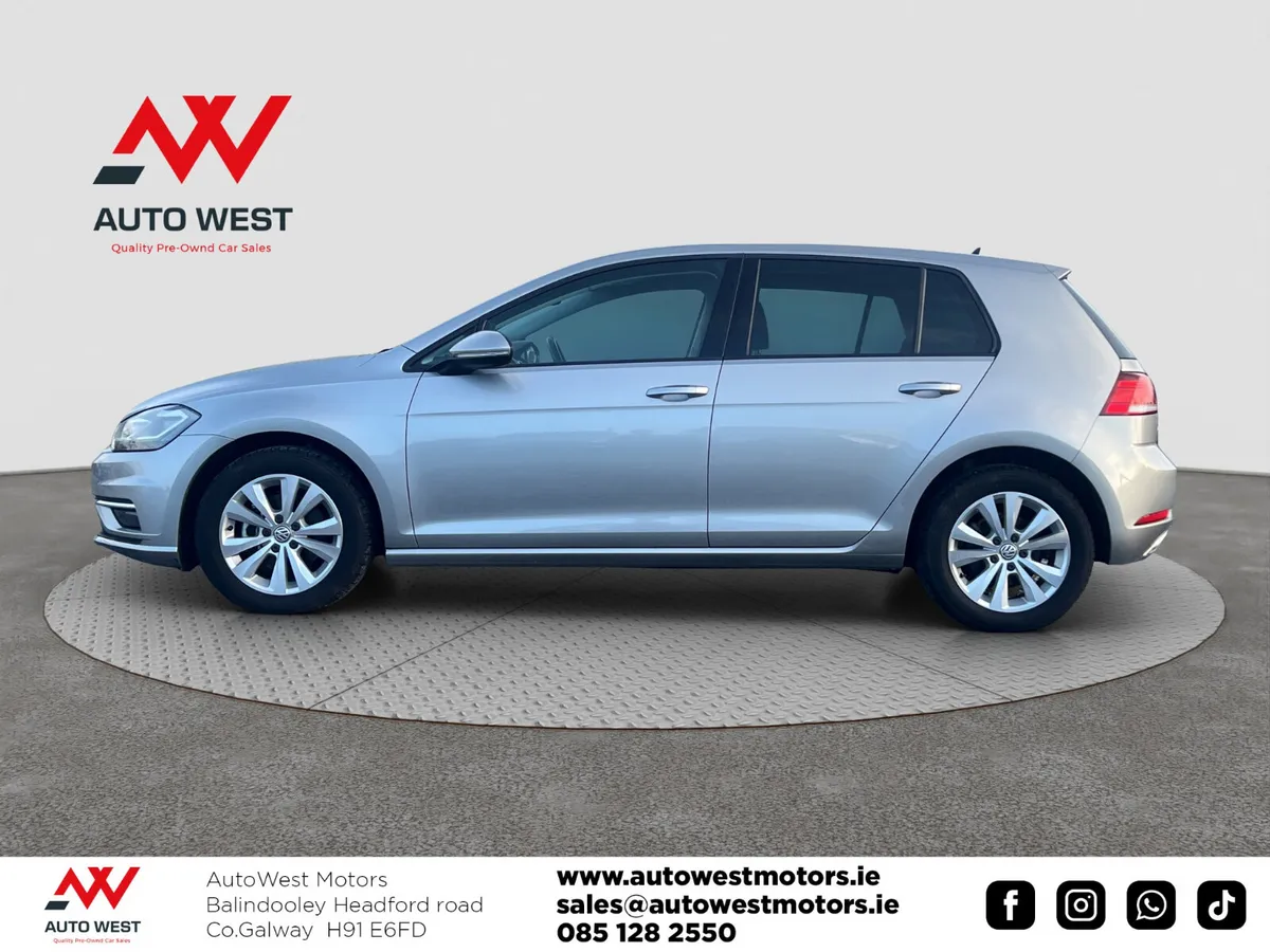 Volkswagen Golf Hatchback, Petrol, 2017, White