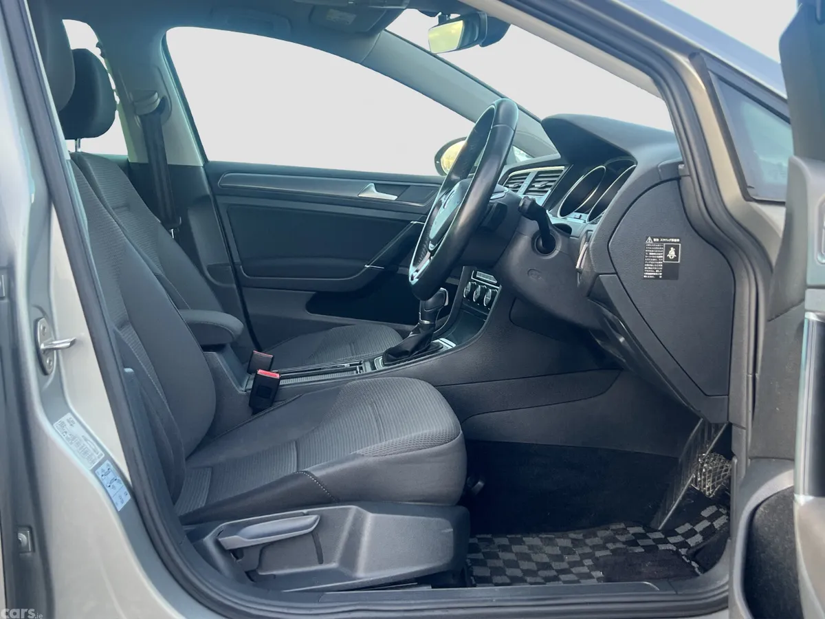 Volkswagen Golf Hatchback, Petrol, 2017, White