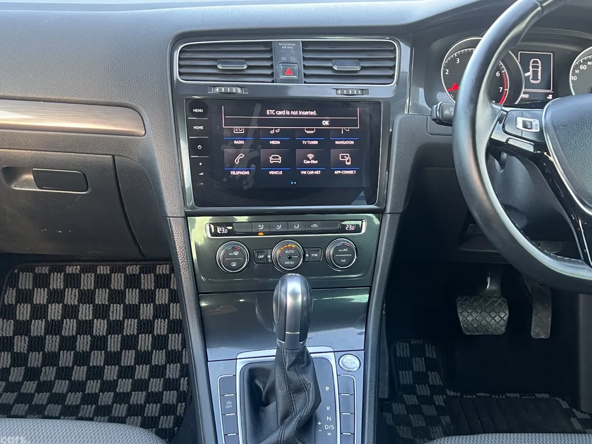 Volkswagen Golf Hatchback, Petrol, 2017, White