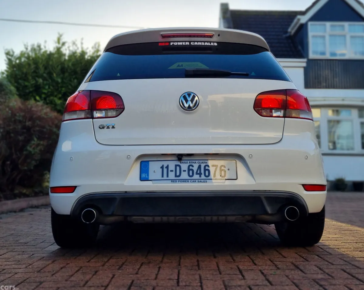 Volkswagen Golf Hatchback, Petrol, 2011, White