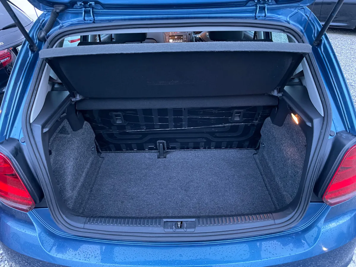 Volkswagen Polo Hatchback, Petrol, 2017, Blue