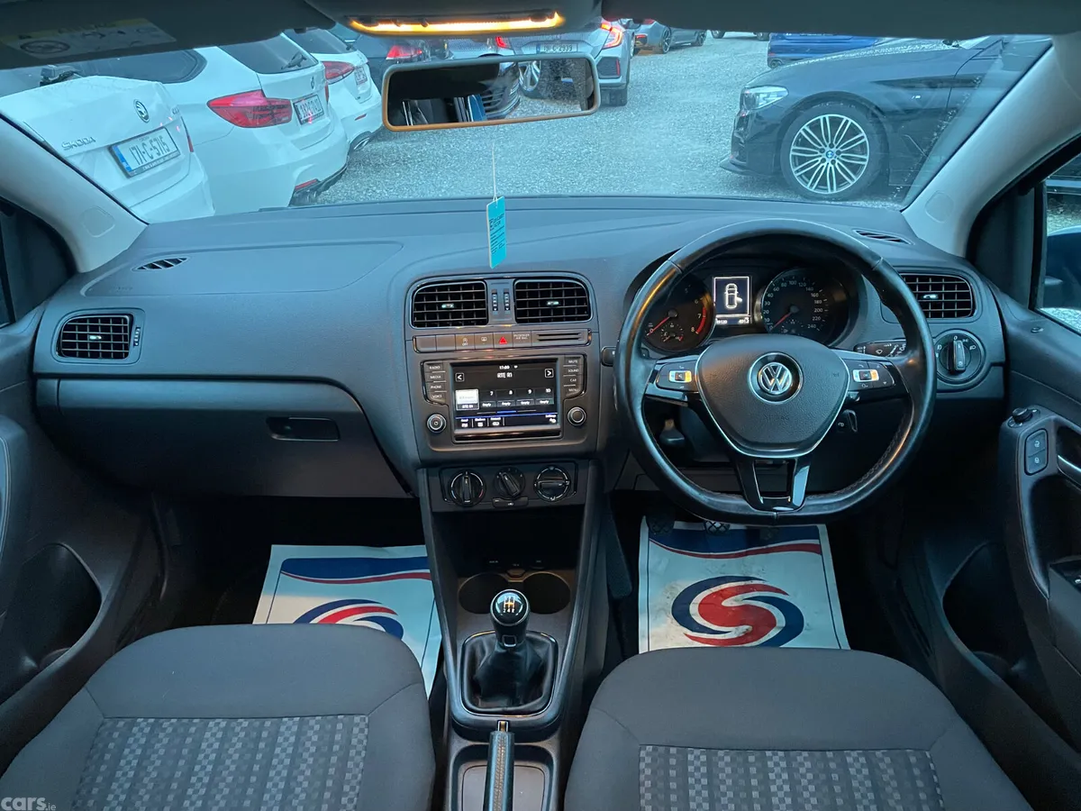 Volkswagen Polo Hatchback, Petrol, 2017, Blue