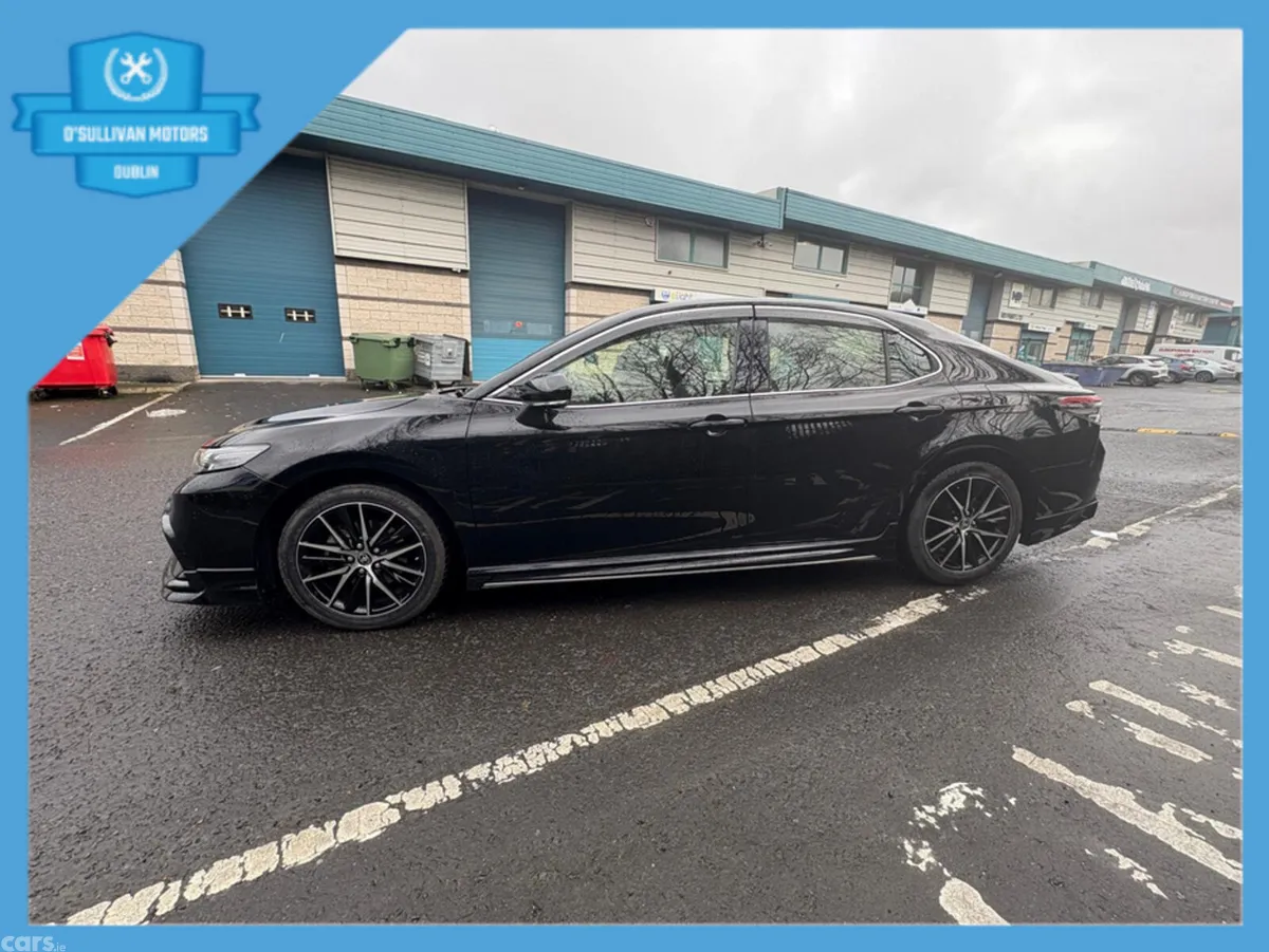 Toyota Camry Saloon, Petrol Hybrid, 2023, Black