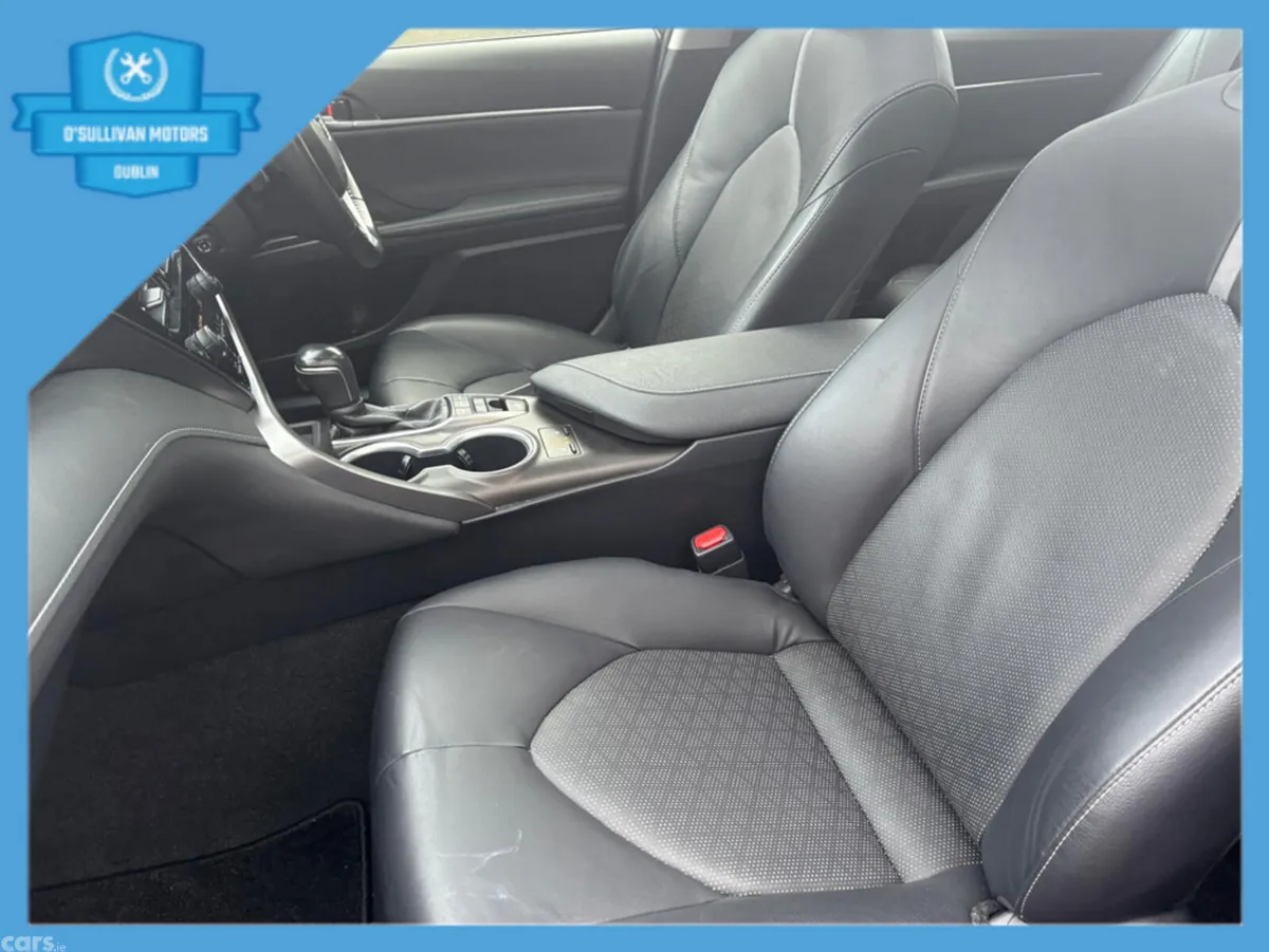 Toyota Camry Saloon, Petrol Hybrid, 2023, Black