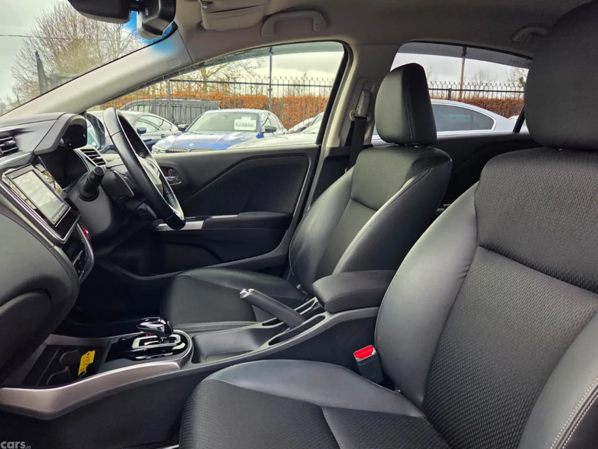 Honda Grace Saloon, Petrol Hybrid, 2018, Blue
