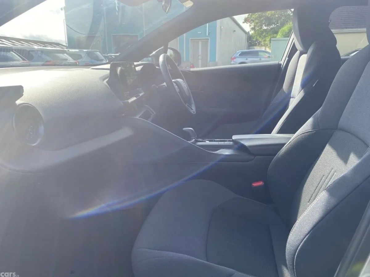 Toyota C-HR Hatchback, Petrol Plug-in Hybrid, 2025, Silver