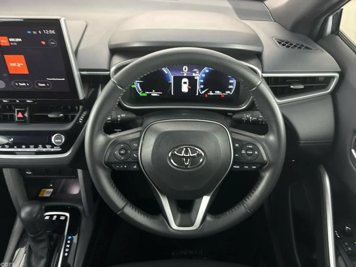Toyota Corolla Cross Hatchback, Petrol Hybrid, 2024, Grey