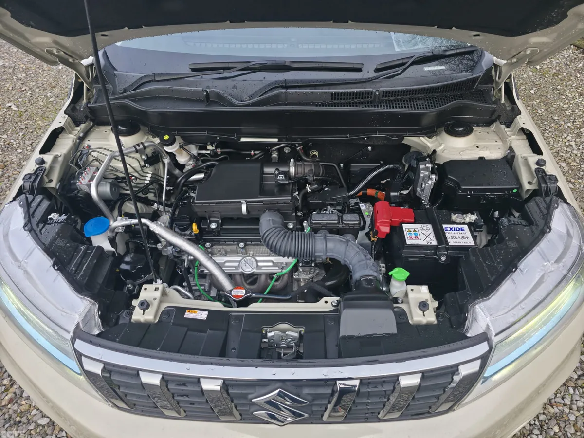 Suzuki Grand Vitara SUV, Petrol Hybrid, 2023, Beige