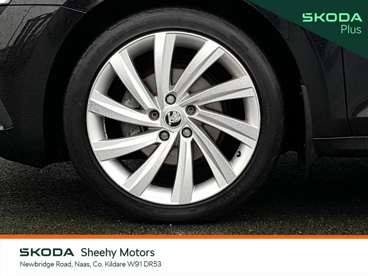 Skoda Octavia Saloon, Petrol, 2023, Black