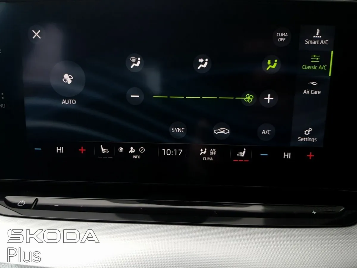Skoda Octavia Saloon, Petrol, 2023, Black