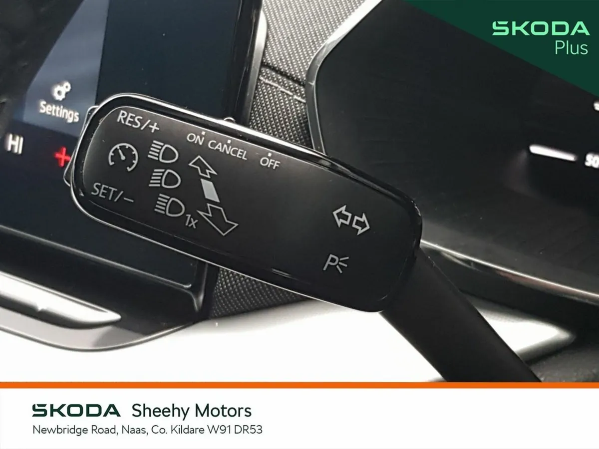 Skoda Octavia Saloon, Petrol, 2023, Black