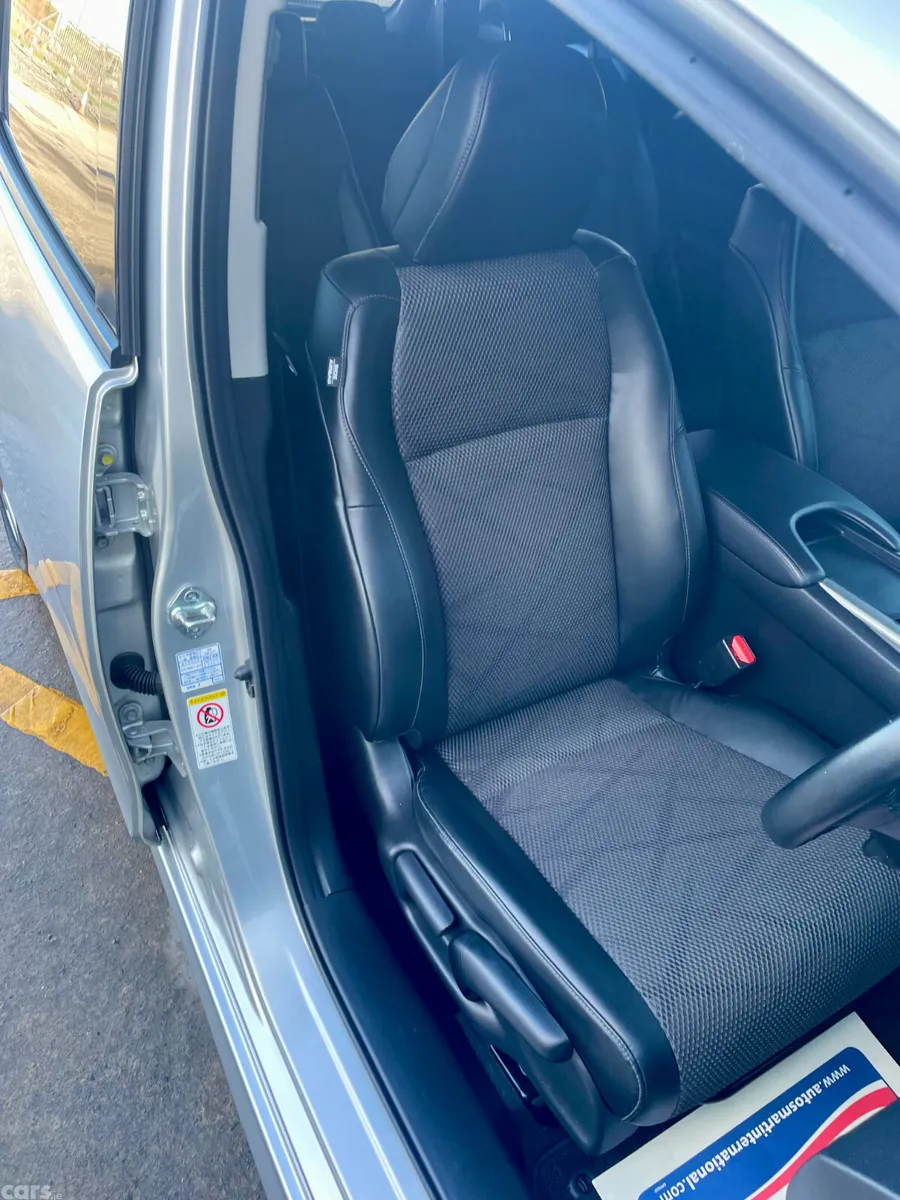Honda Jade MPV, Petrol Hybrid, 2016, Silver