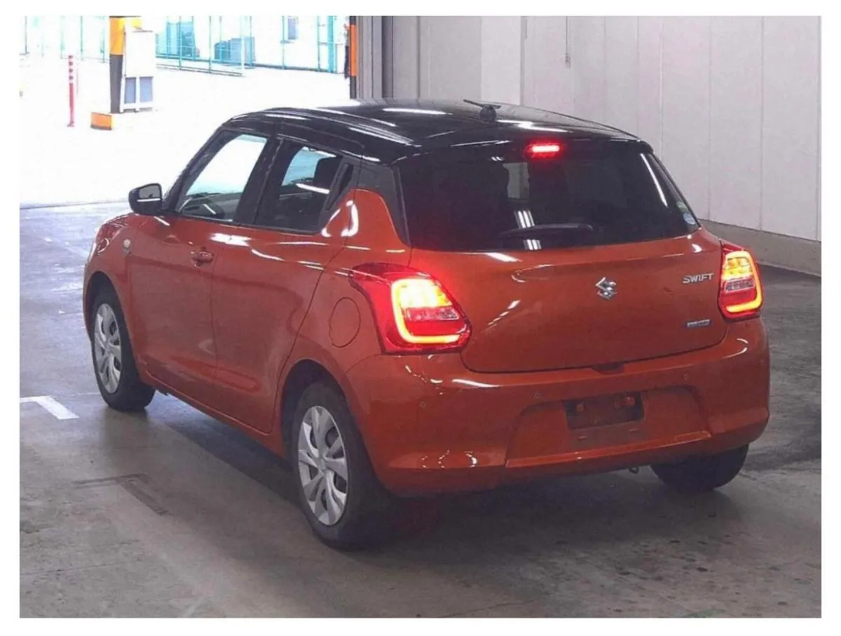 Suzuki Swift Hatchback, Petrol Hybrid, 2020, Orange