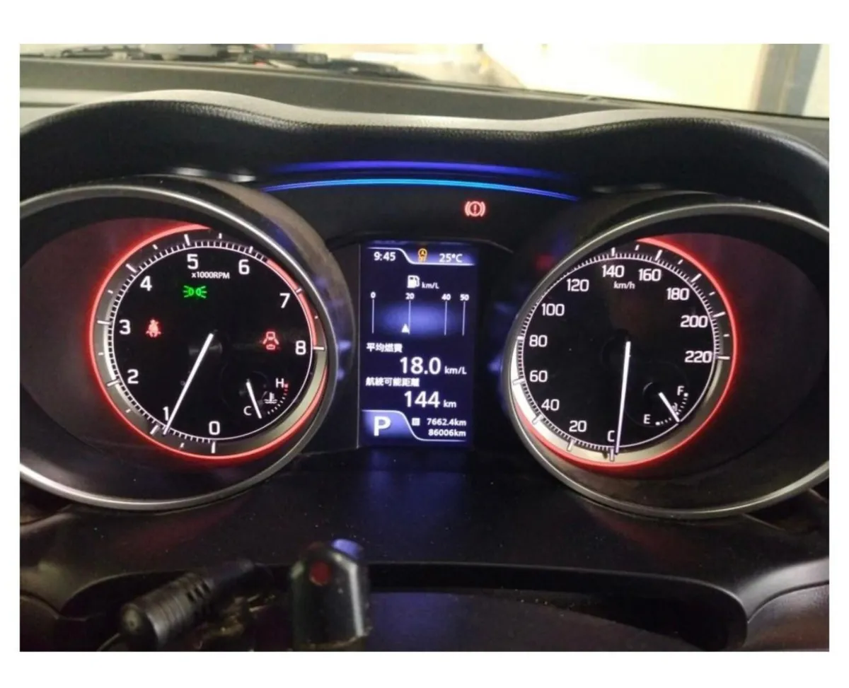 Suzuki Swift Hatchback, Petrol Hybrid, 2020, Orange