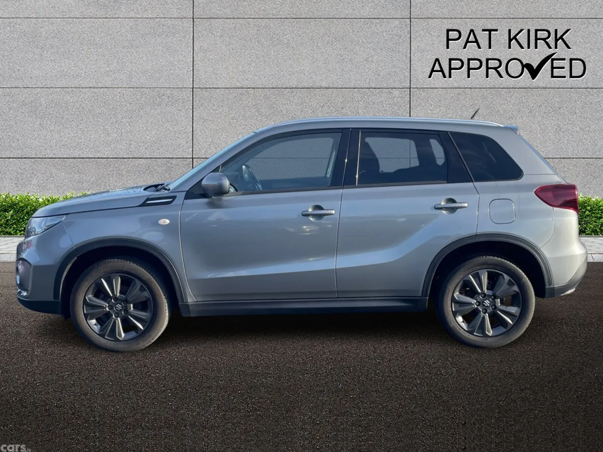 Suzuki Vitara Estate, Petrol, 2021, Grey