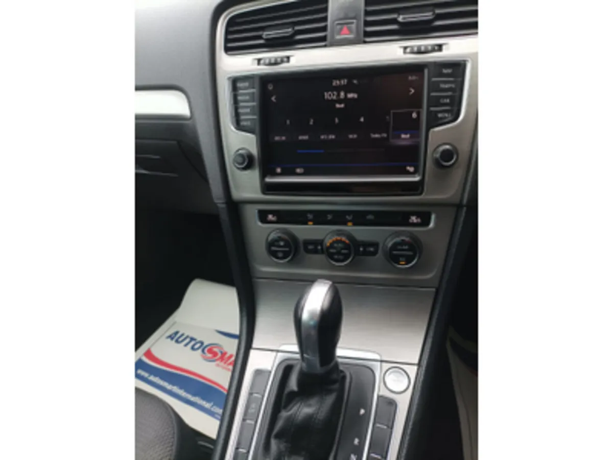 Volkswagen Golf Hatchback, Petrol, 2017, Grey