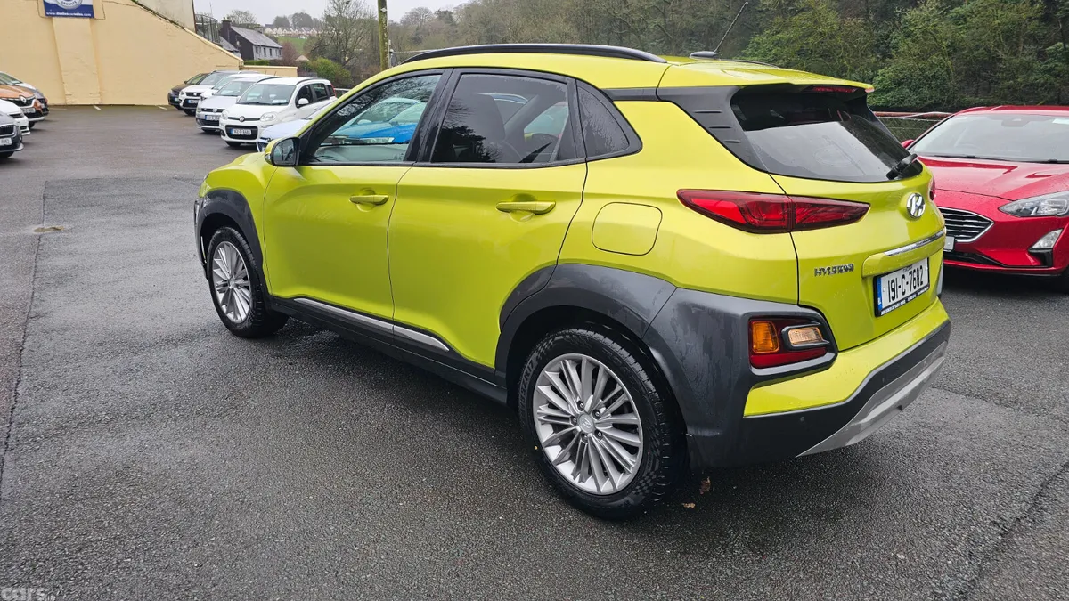 Hyundai KONA MPV, Petrol, 2019, Green