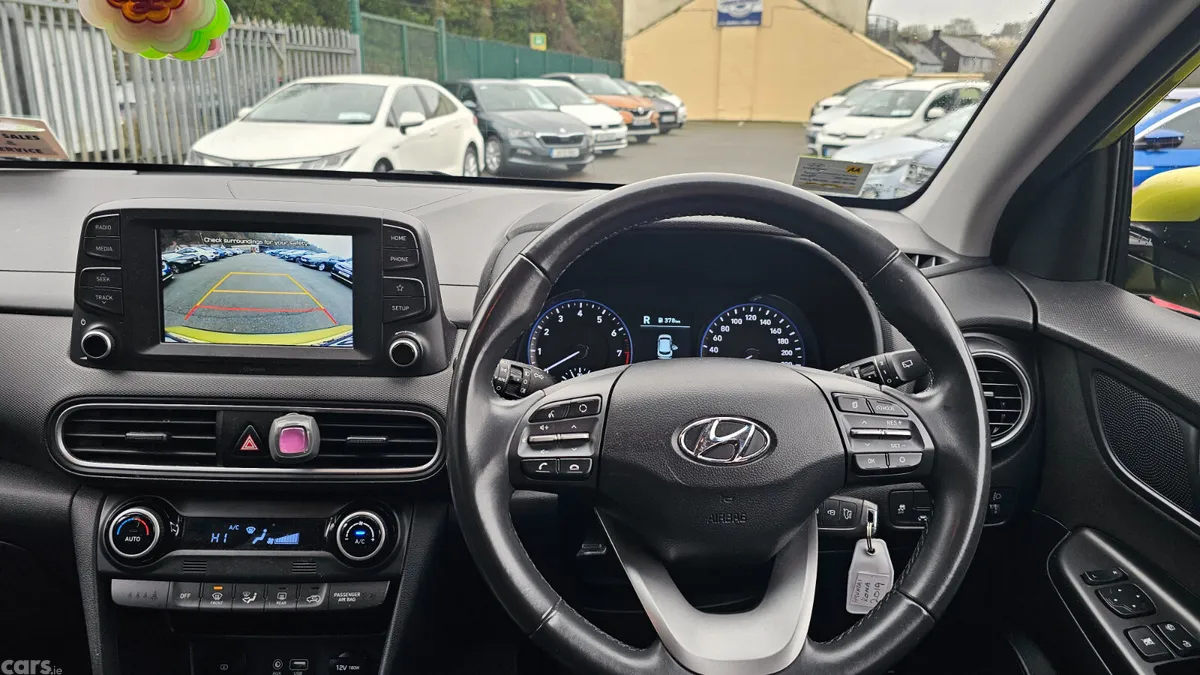 Hyundai KONA MPV, Petrol, 2019, Green