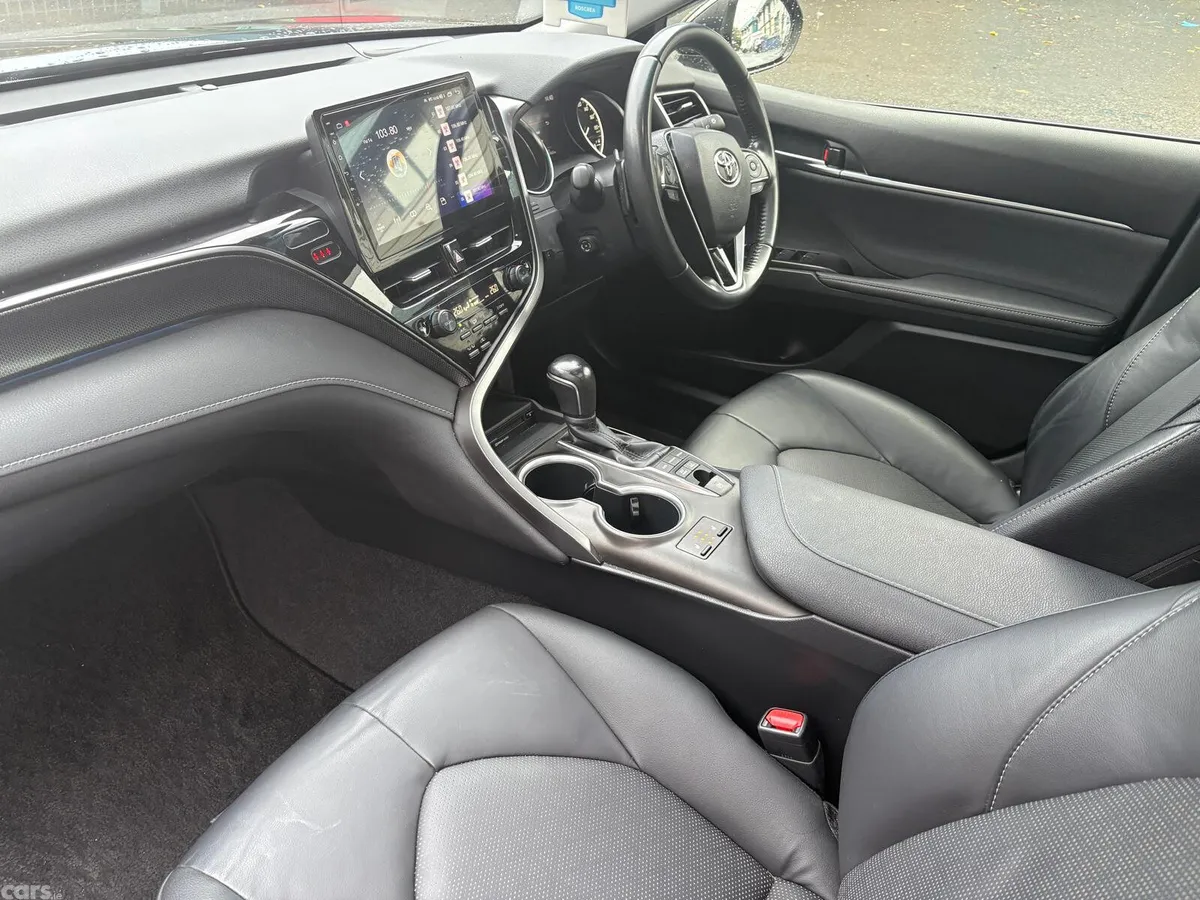 Toyota Camry Saloon, Petrol Hybrid, 2023, Black