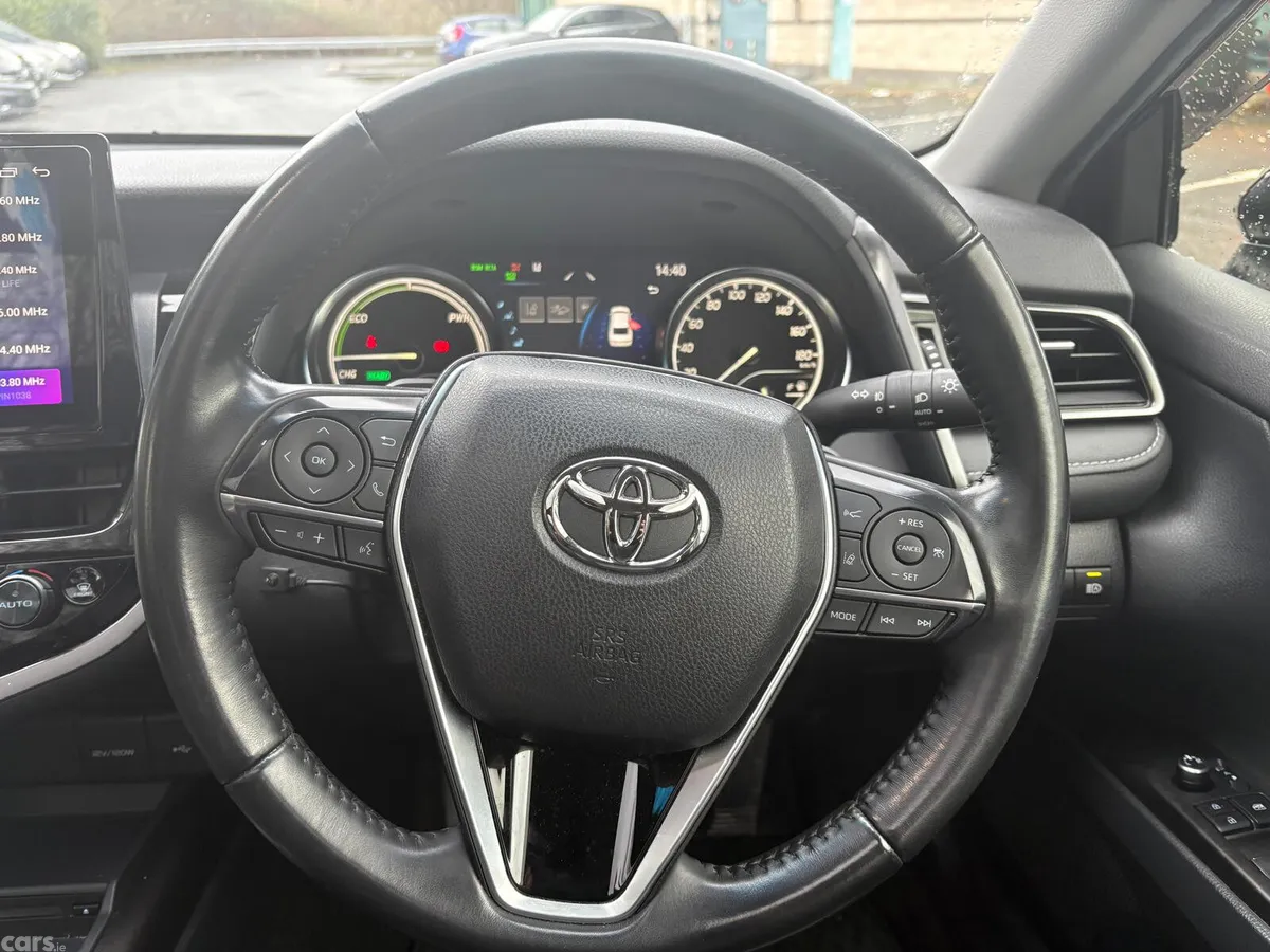 Toyota Camry Saloon, Petrol Hybrid, 2023, Black
