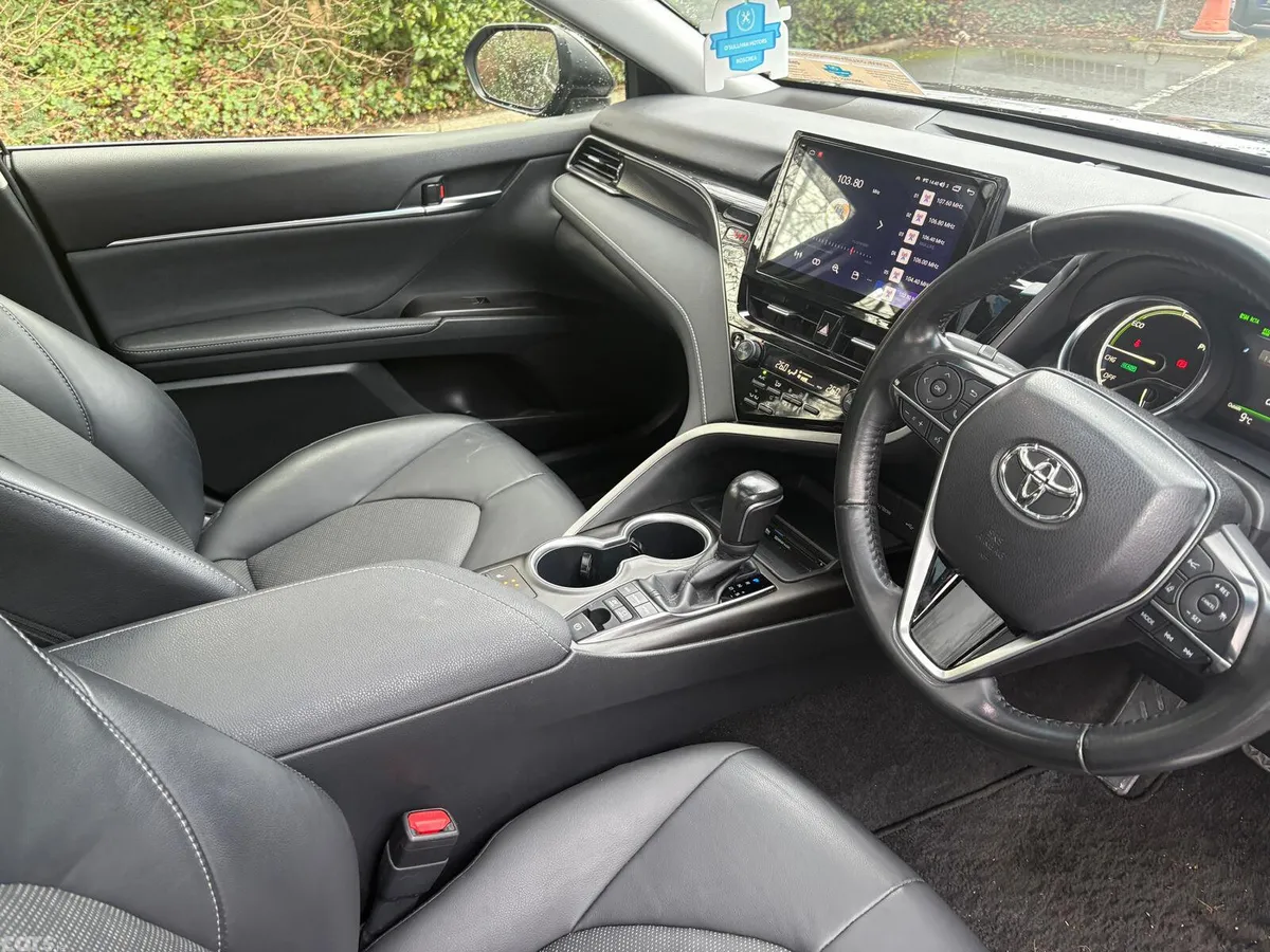 Toyota Camry Saloon, Petrol Hybrid, 2023, Black