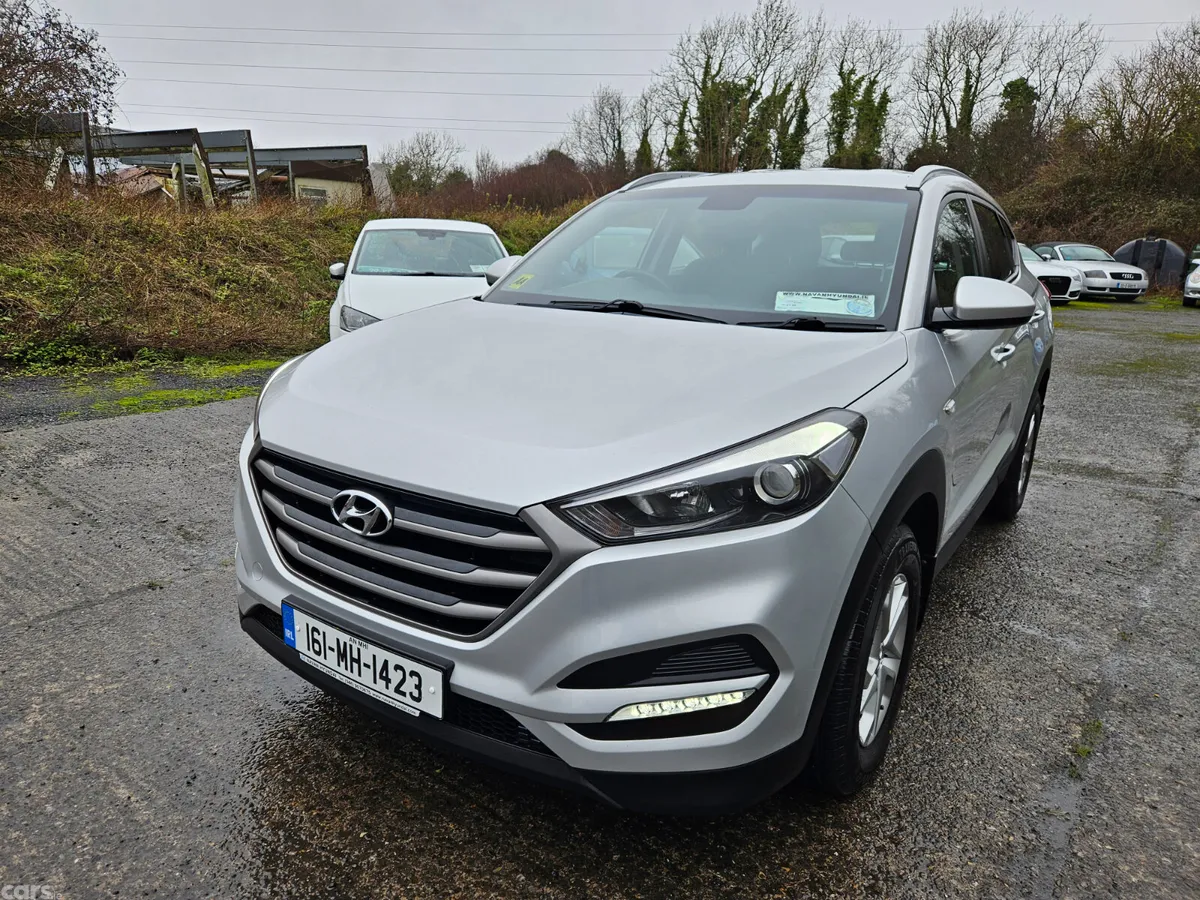 Hyundai Tucson SUV, Diesel, 2016, Silver
