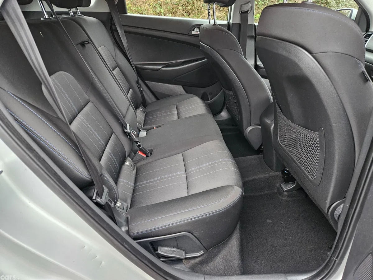 Hyundai Tucson SUV, Diesel, 2016, Silver