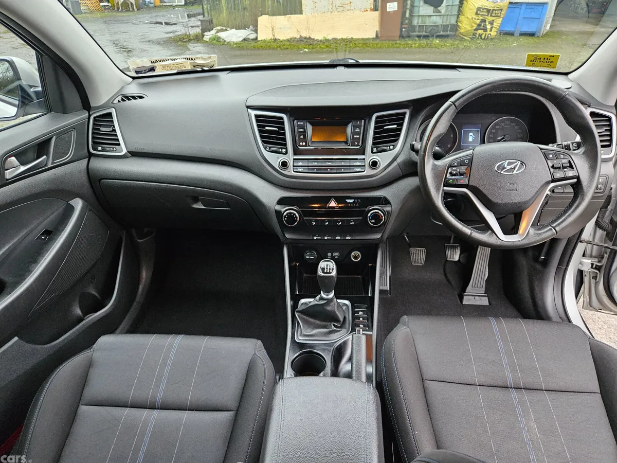 Hyundai Tucson SUV, Diesel, 2016, Silver