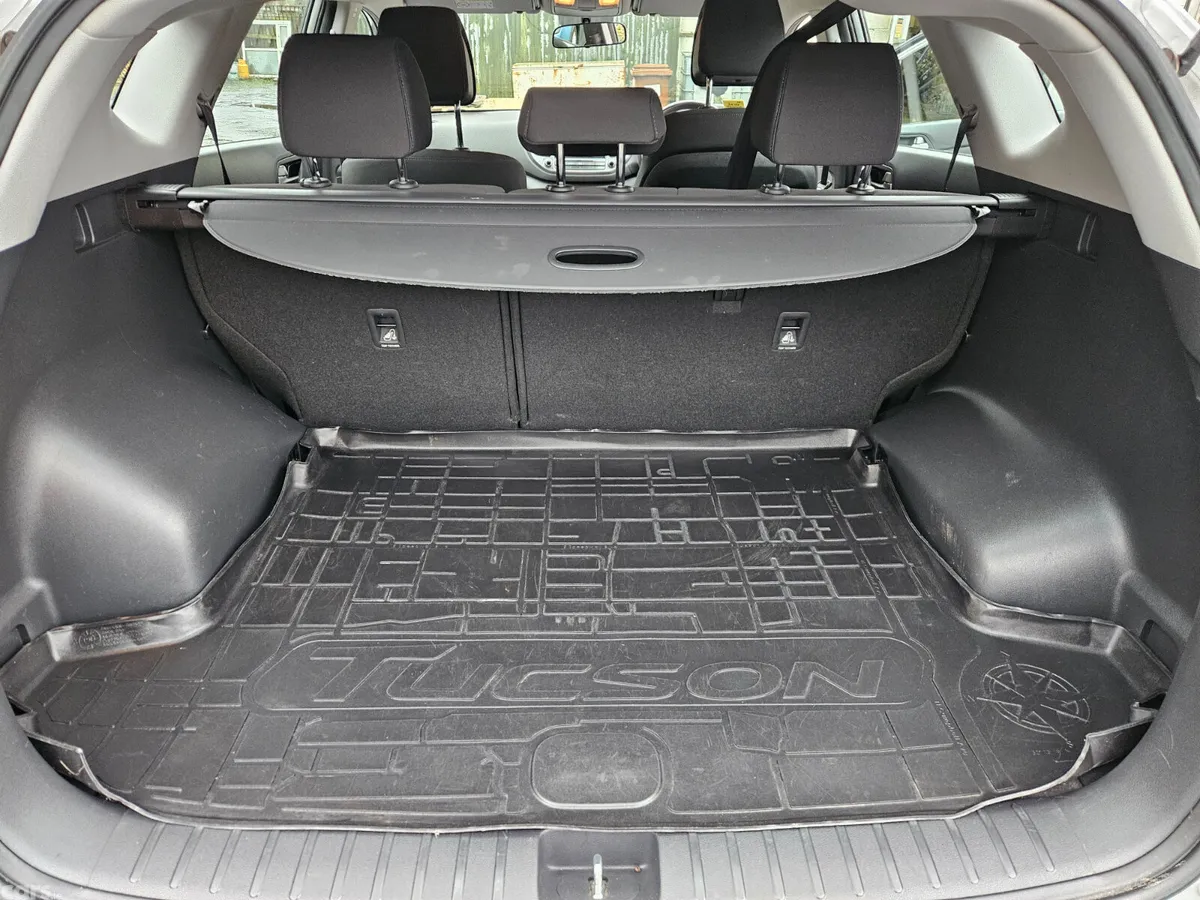 Hyundai Tucson SUV, Diesel, 2016, Silver