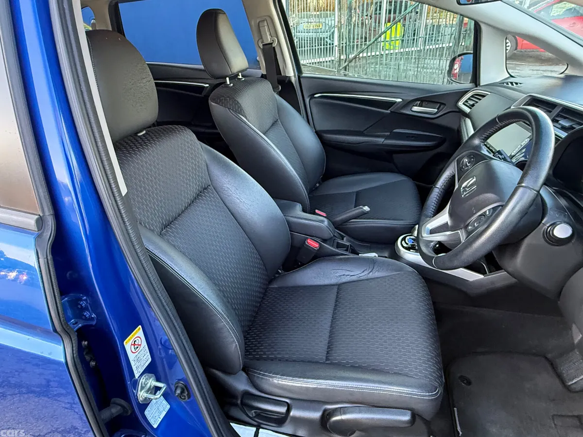 Honda Fit Hatchback, Petrol Hybrid, 2015, Blue