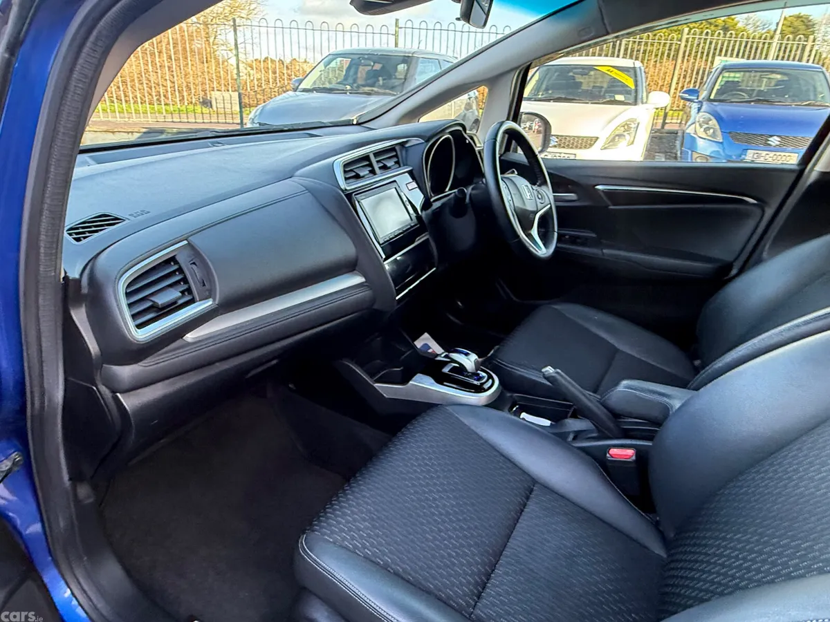 Honda Fit Hatchback, Petrol Hybrid, 2015, Blue