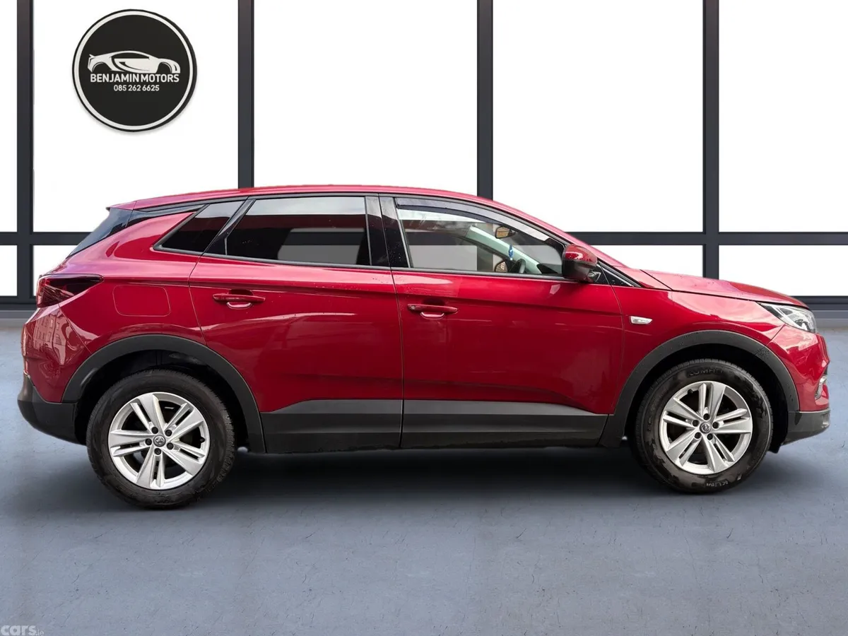 Vauxhall Grandland X Hatchback, Petrol, 2020, Red