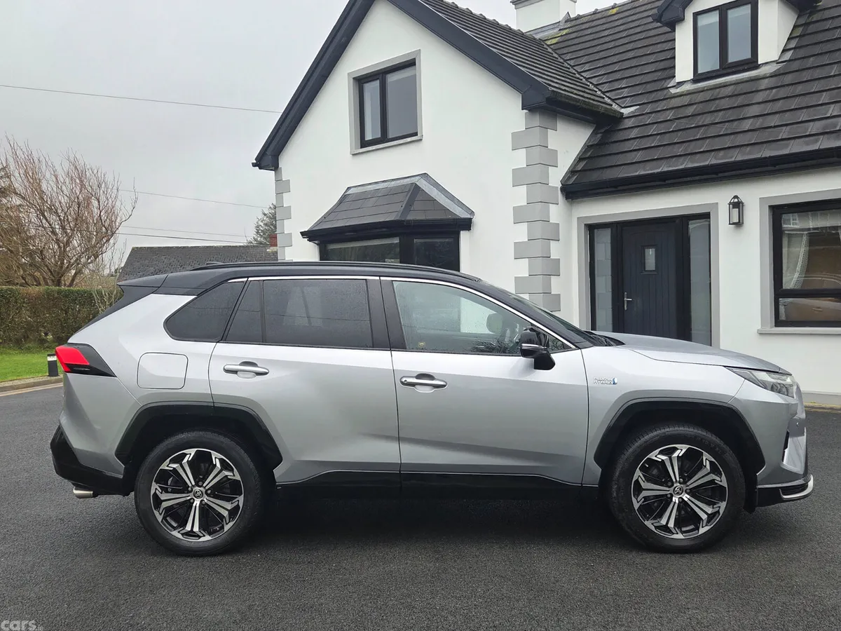 Toyota RAV4 SUV, Petrol Hybrid, 2022, Silver
