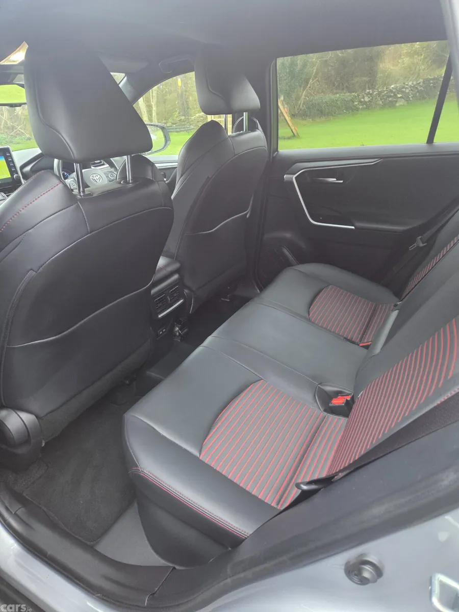 Toyota RAV4 SUV, Petrol Hybrid, 2022, Silver