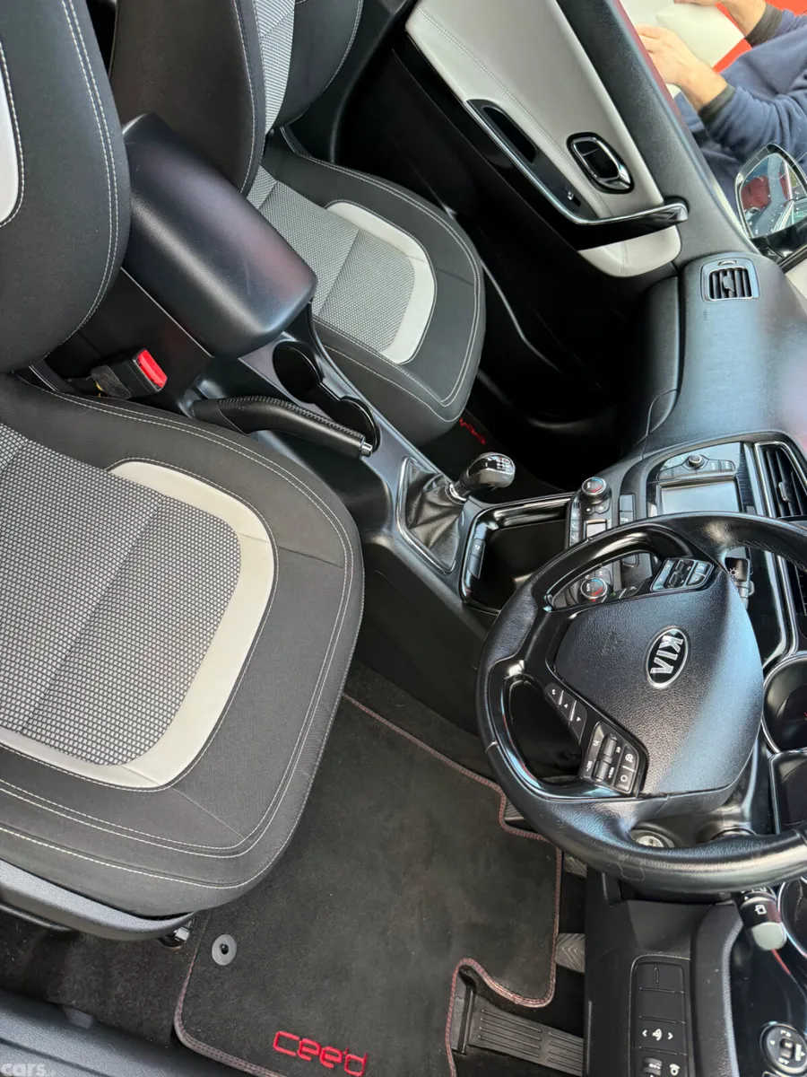 Kia Ceed Hatchback, Diesel, 2018, Black