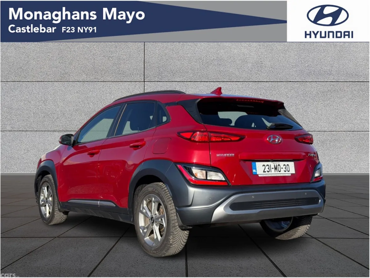Hyundai KONA MPV, Petrol, 2023, Red