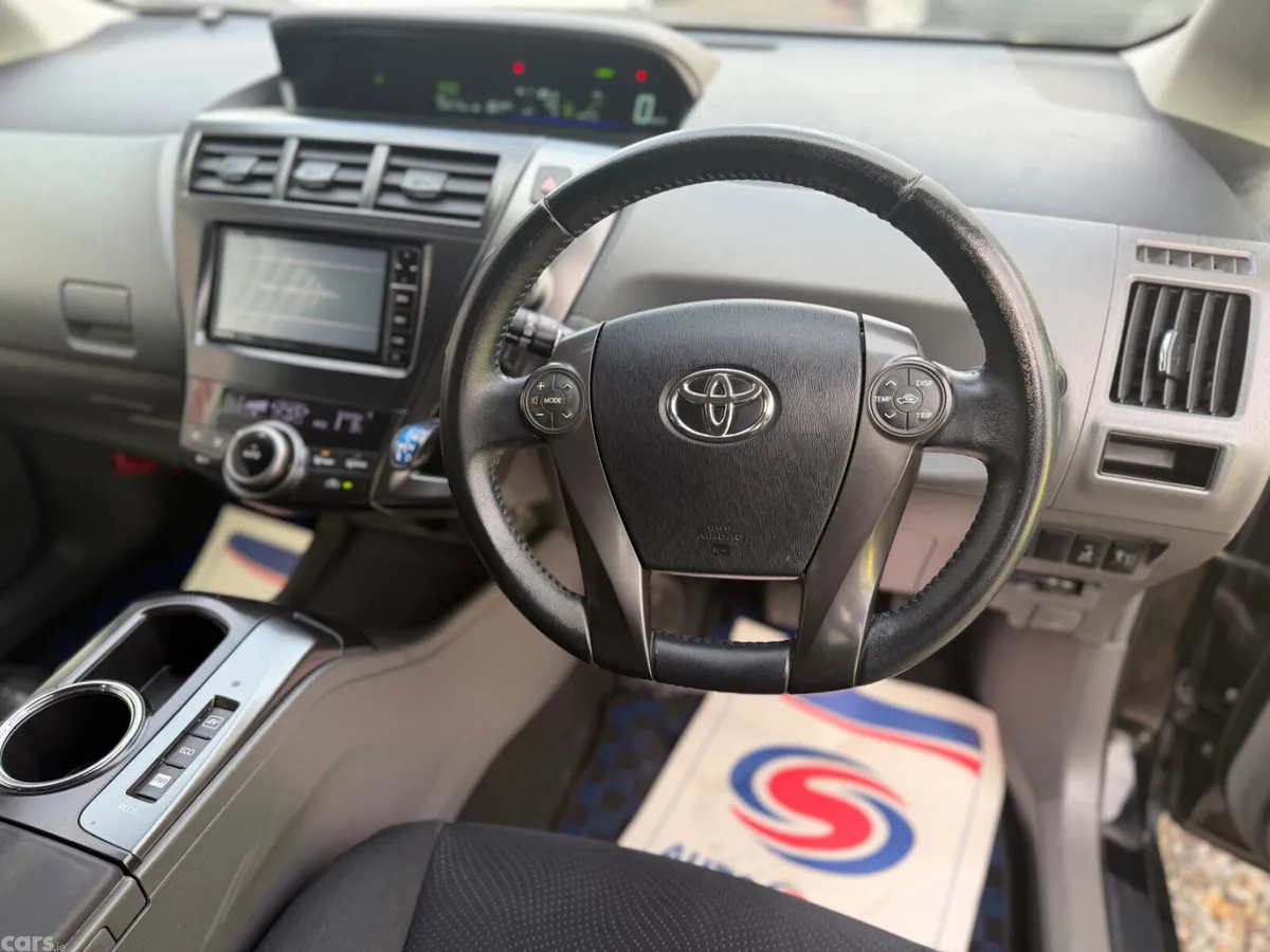 Toyota Prius Hatchback, Petrol Hybrid, 2015, Black