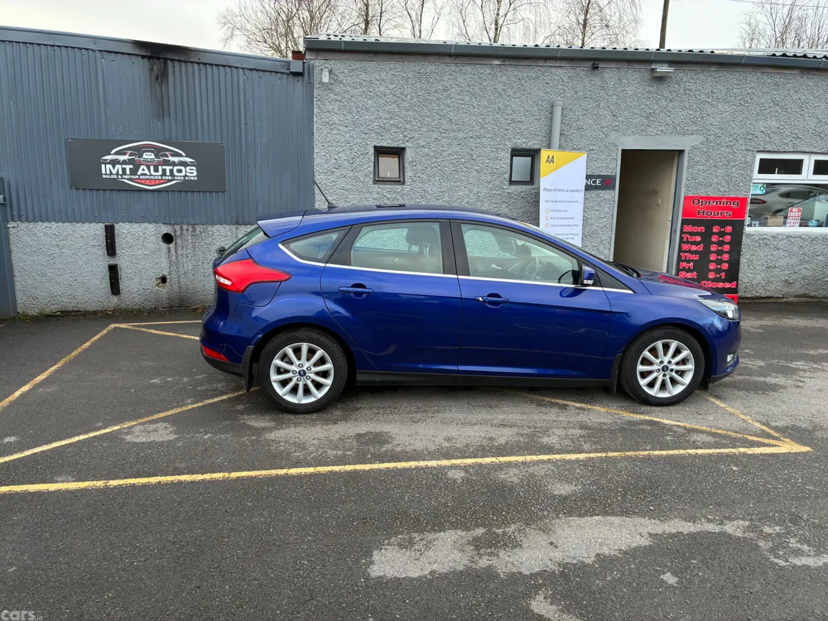 Ford Focus Hatchback, Petrol, 2018, Blue