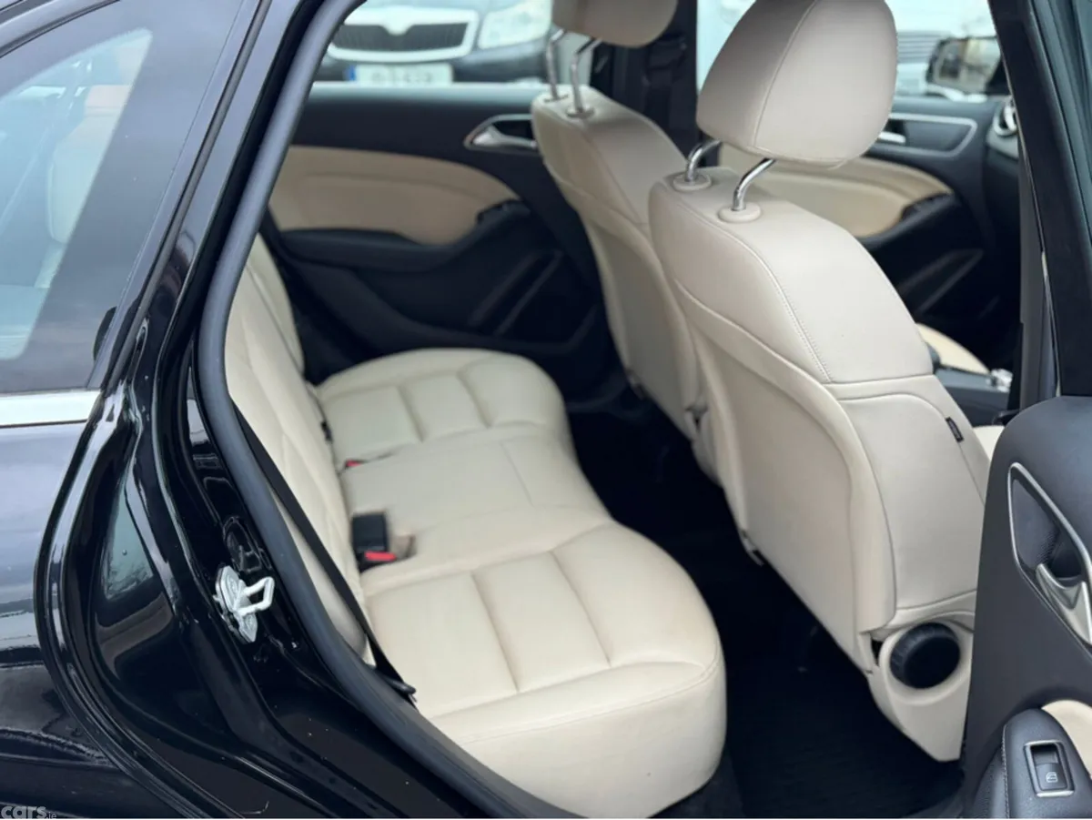 Mercedes-Benz B-Class MPV, Diesel, 2016, Black