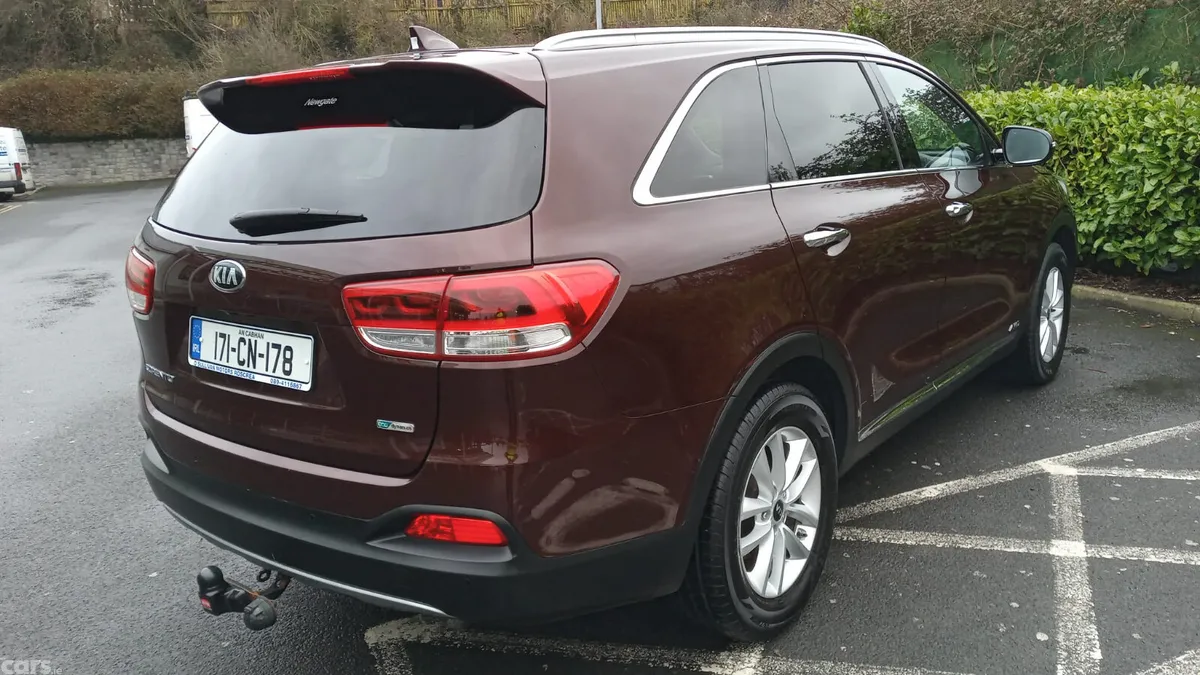 Kia Sorento SUV, Diesel, 2017, Red