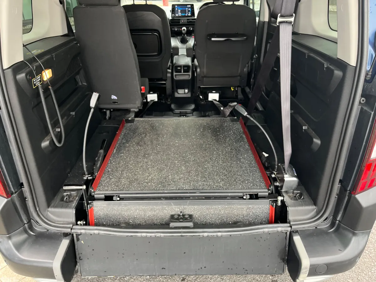 Peugeot Rifter MPV, Diesel, 2021, Blue