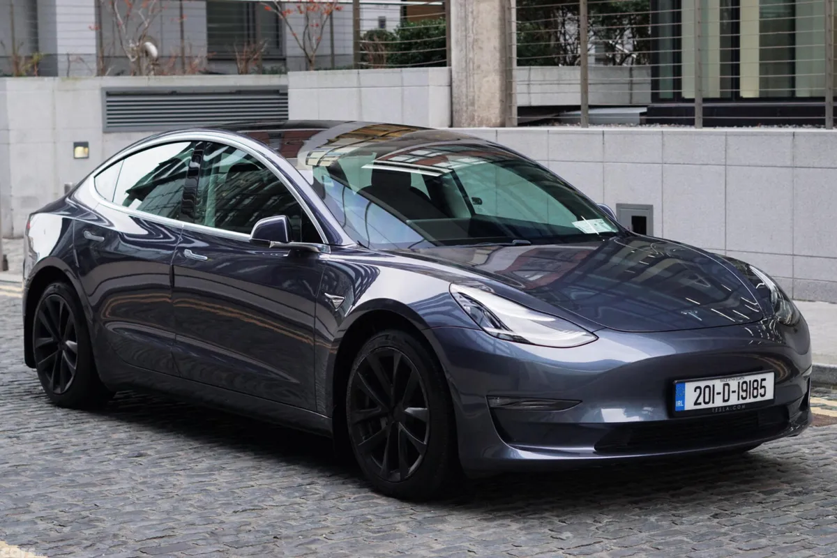 Tesla Model 3 Saloon, Electric, 2020, Grey