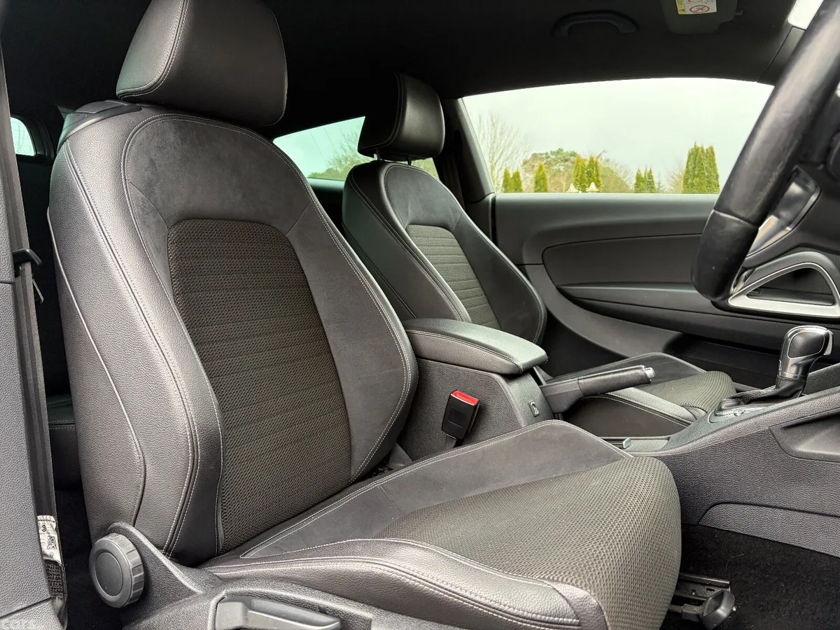 Volkswagen Scirocco Coupe, Diesel, 2015, White