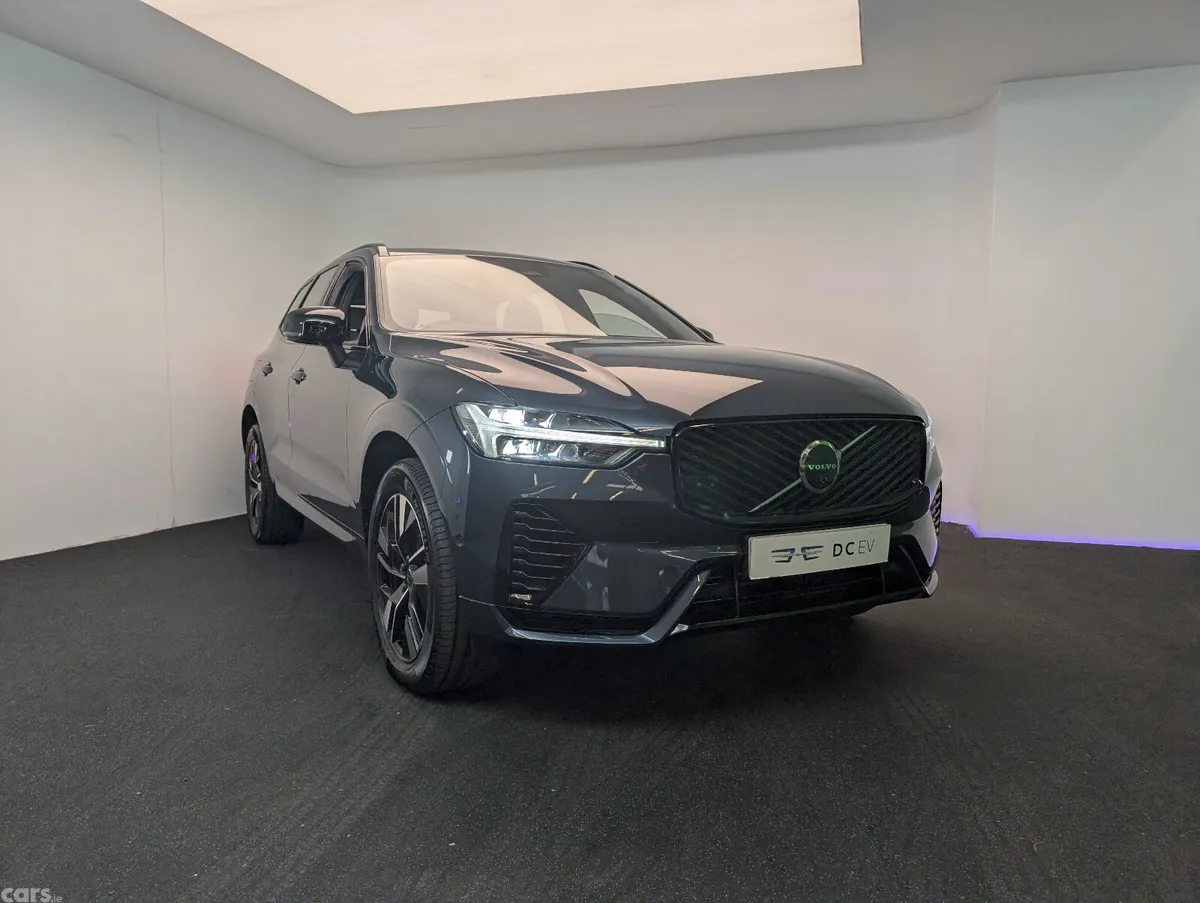 Volvo XC60 SUV, Petrol Plug-in Hybrid, 2025, Blue