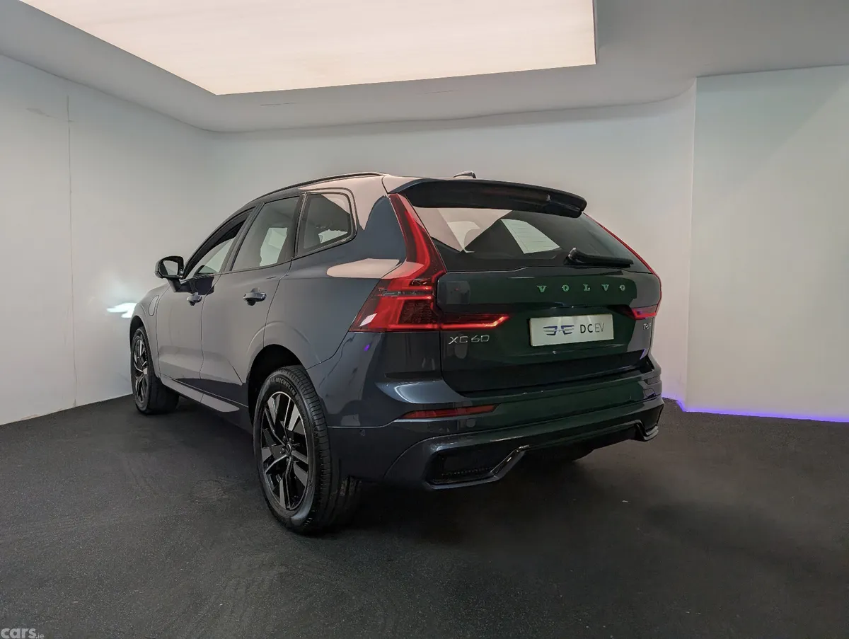 Volvo XC60 SUV, Petrol Plug-in Hybrid, 2025, Blue