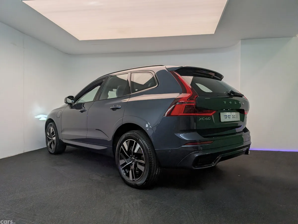 Volvo XC60 SUV, Petrol Plug-in Hybrid, 2025, Blue